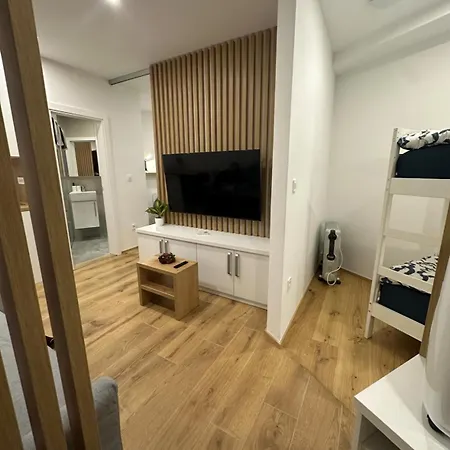 Apartma Tisa Bohinj-no Outside Windows * Bohinji-tó